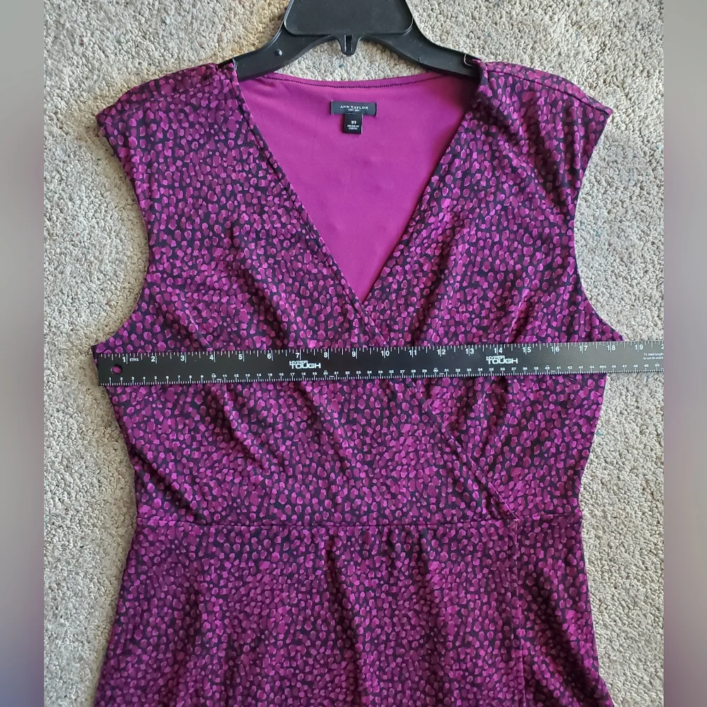 Ann Taylor Sleeveless Wrap Like Purple and Black Print Dress Size 10 - Picture 7 of 10